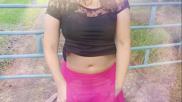 Nagdula sa umahan, usa ka tinuod nga asawa sa balay, bitch bitch ug ang iyang cuckolding nga bana sa ihalas